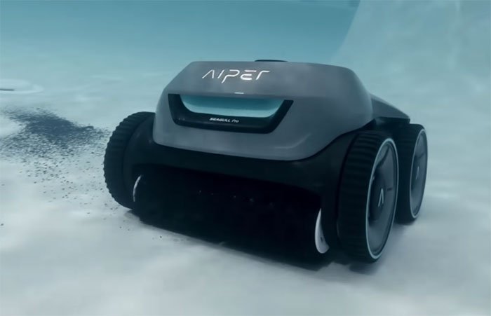AIPER cordless robotic pool cleaner